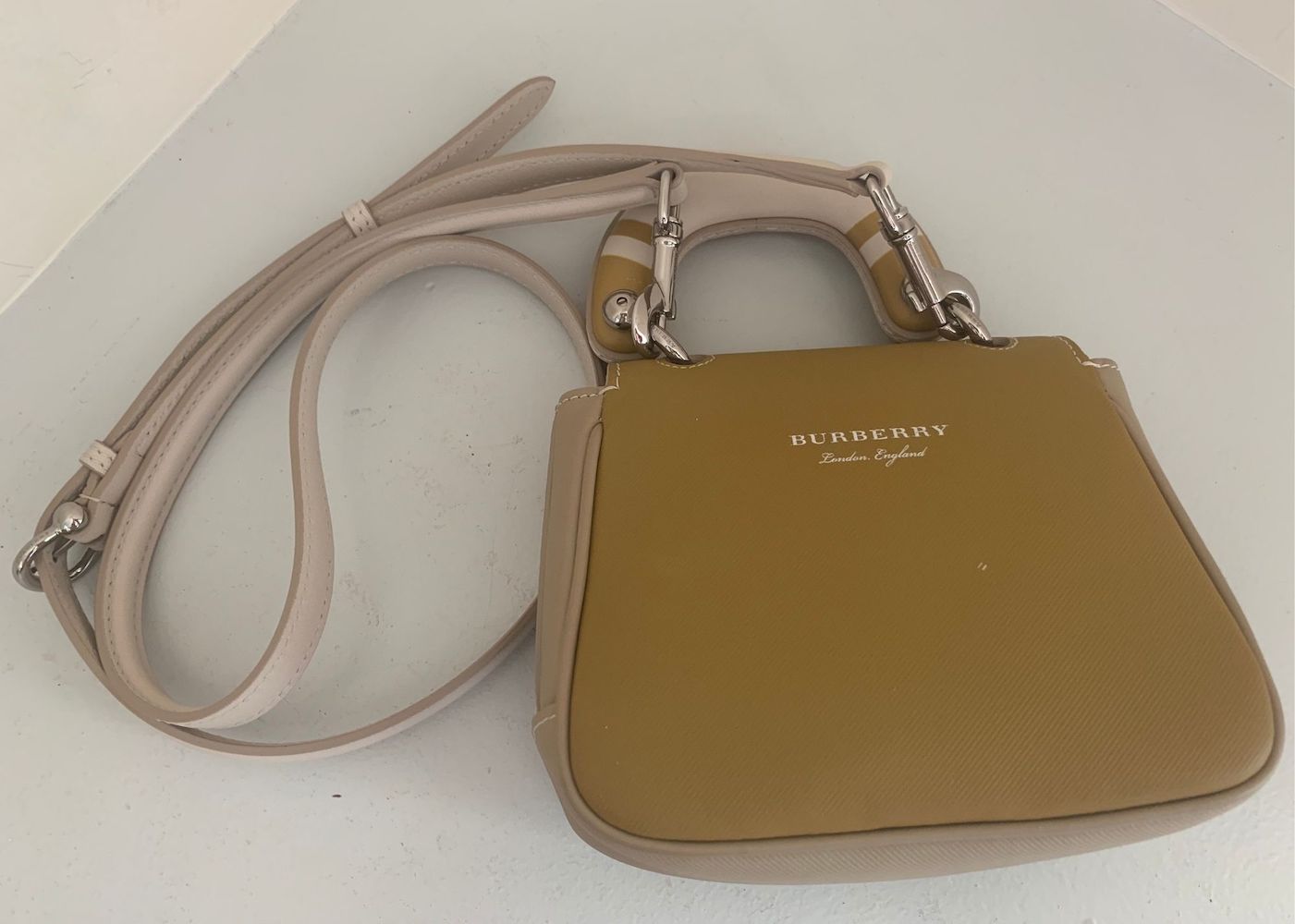Burberry 2
