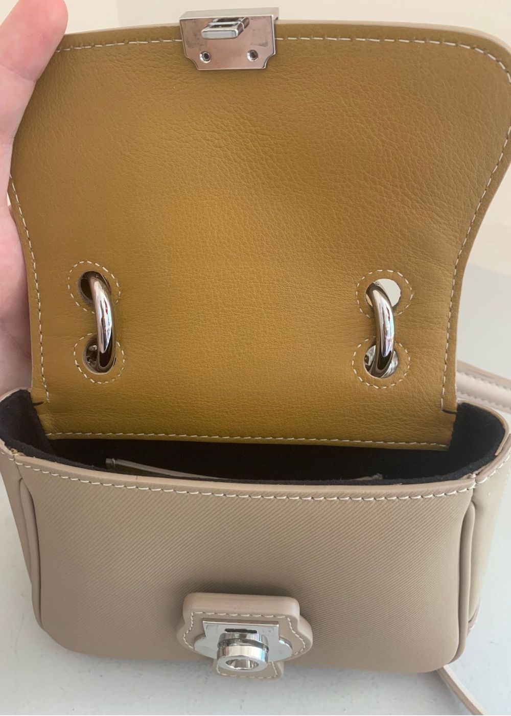 Burberry 3