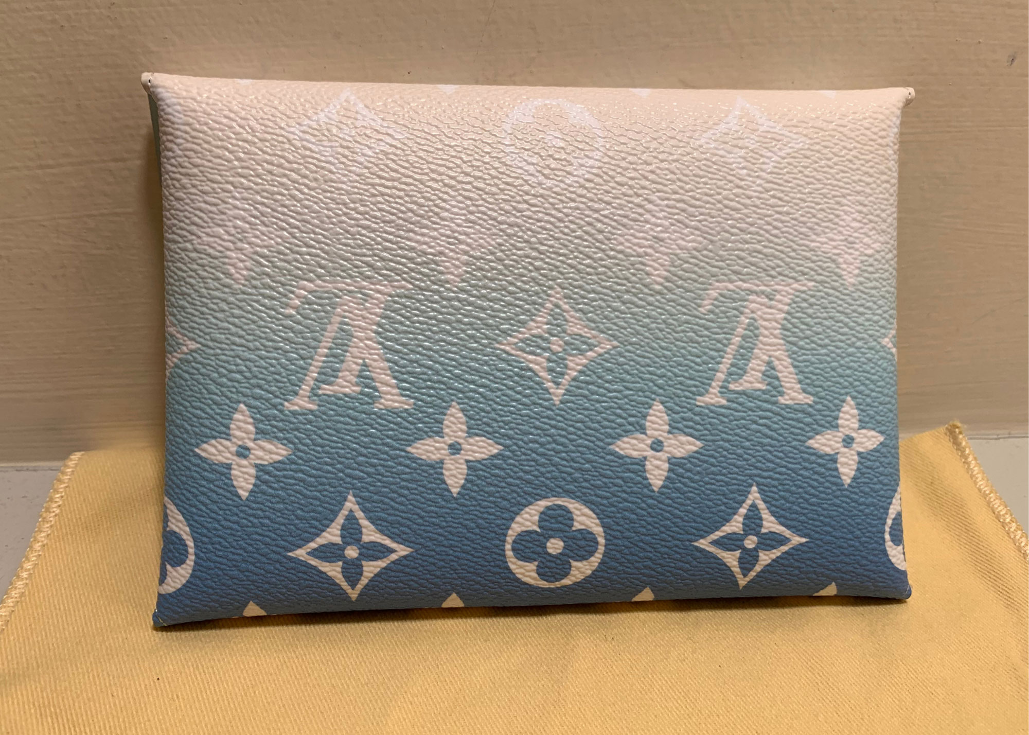 Louis-Vuitton-Kirigami-4